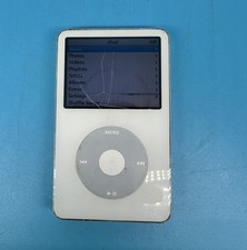 Apple A1136 iPod 5th Generation 30GB Digital Player, White - Tested