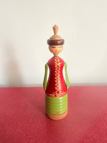 Vintage 12cms high painted - 12cms,