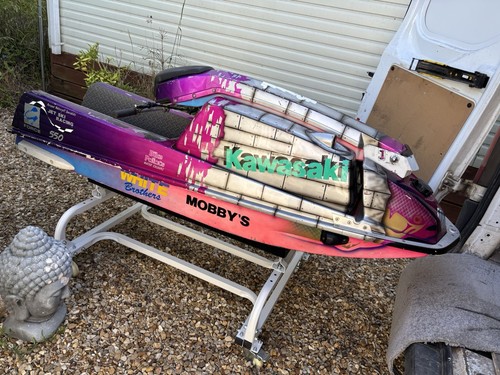 Kawasaki 550 stand jet ski - 550,
