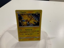 POKÉMON RARE REVERSE HOLO ZAPDOS 24/68