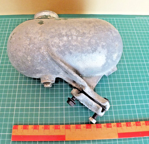 Early fuel tank bracket - early,