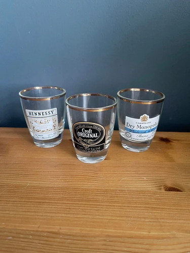 Vintage shot glasses - x,