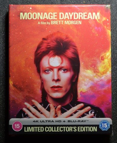 New moonage daydream - moonage,