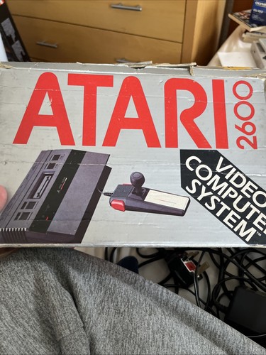 Atari 2600 console bundle - console, with
