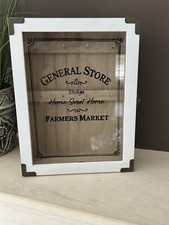 White Vintage Wall Mounted Wooden 8 House Car Key Box Cabinet Keyhole Holder