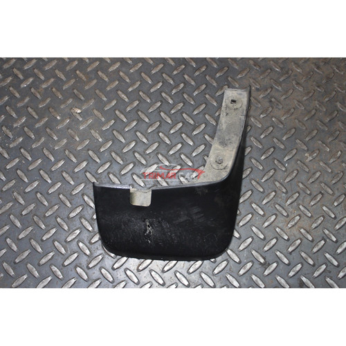 Right front splash guard - right,