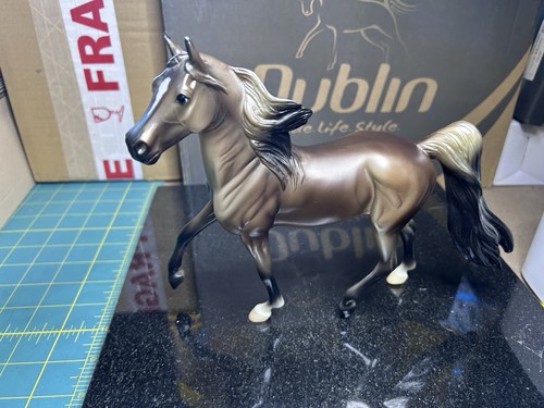 Breyer classic grullo - classic, morgan