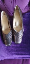 Ladies Court Shoe - K by