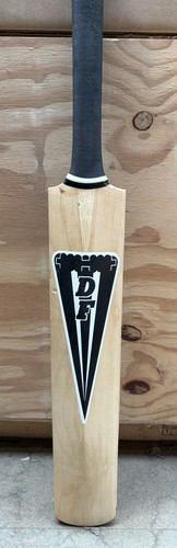 Signed duncan fearnley cricket - signed,