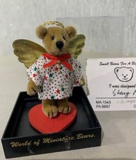 WORLD OF MINIATURE BEARS