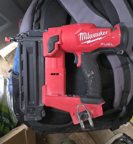 Milwaukee m18 fn18gs 18v - m18,