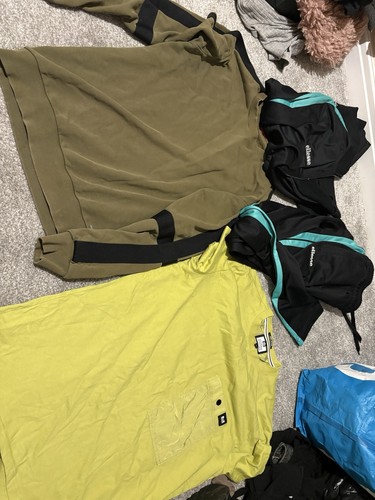 Mixed clothing bundle with - mixed,
