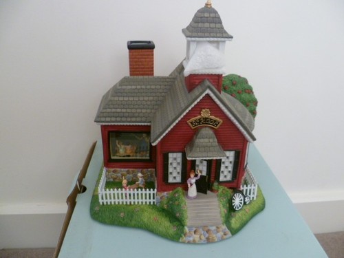 Partylite olde world village - world,