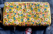 FLOWER MEDIUM CATH KIDSTON CONTINENTAL ZIP PURSE