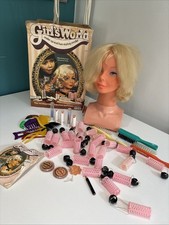 Vintage Girl’s World Make-Up
