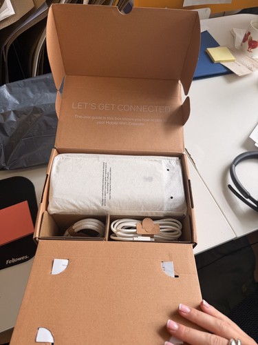 Mobile wifi extender - ee,