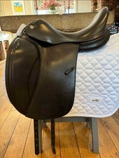 Prestige Helen dressage saddle 16" black