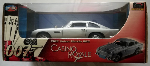 Diecast car scale ertl - diecast, 1:18