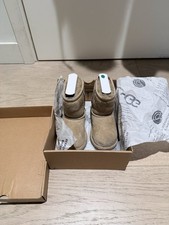 Ugg Girls Boot beige Size 6