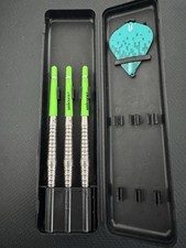 Harrows Razr 90% Tungsten Steel Tip Darts - Bulbous Barrel - Razor Shark Grip