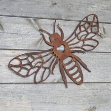 Rusted Metal Honey Bee Round Garden Wall Art Home Outdoor