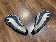 Vintage Oakley White Blue