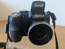 Fuji Finepix S1600 12MP 15x