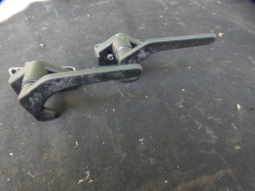 Caravan window catches with