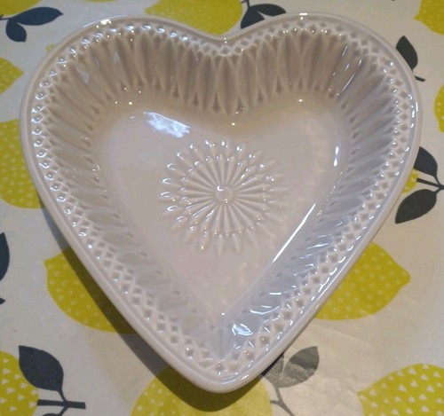 Parlane heart shaped dish - heart,
