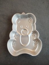 ? Wilton Teddy Bear Aluminium Cake Pan