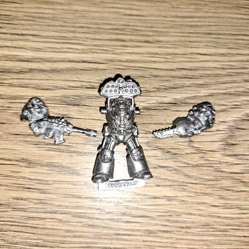 Warhammer 40k space marine - space,