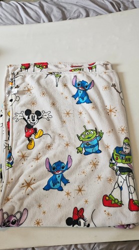 Disney characters blanket - disney’s,