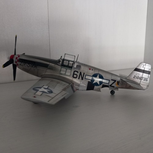 Built 51b mustang - 1/48,