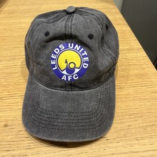 LEEDS UTD BLUE BASEBALL CAP PEACOCK BADGE BRAND NEW FREE POSTAGE……