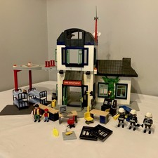 Playmobil Police Station Fire Command Centre or Modern House Vintage 3988 / 3176