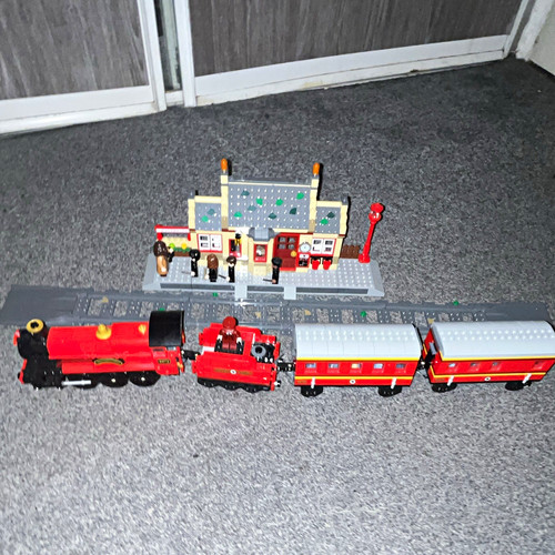 Lego harry potter train set - harry,