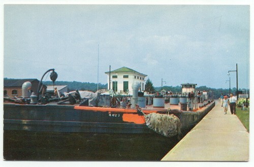 Waterford river barge - ny,