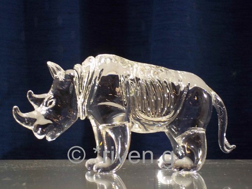 Rhino figurine crystal glass - rhino,