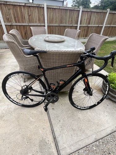 Giant defy carbon fibre road - defy,