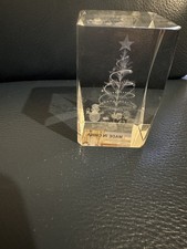 3D Laser Etched Christmas Themed Glass Paperweight - H7.5 x W5 cm . New In Box