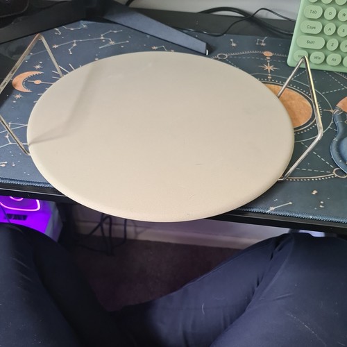 Pampered chef round - 15”,