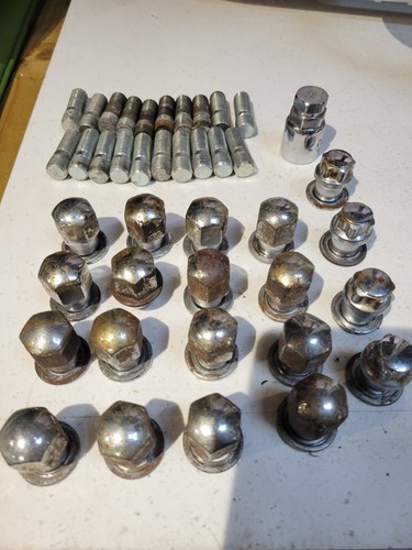 Splitscreen beetle stud - ,