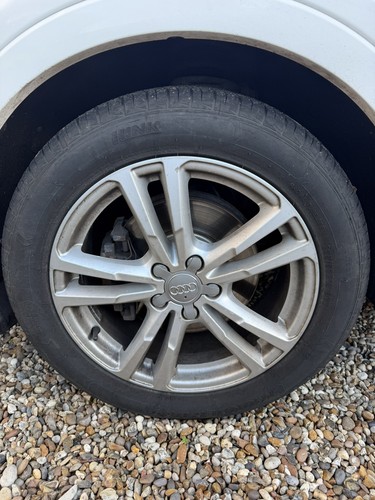Audi s line - q3,