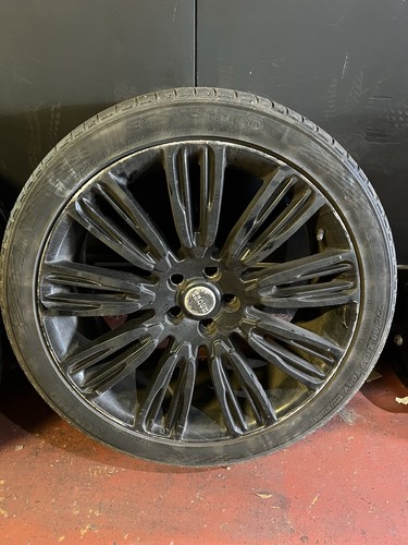 Range rover land - rover,