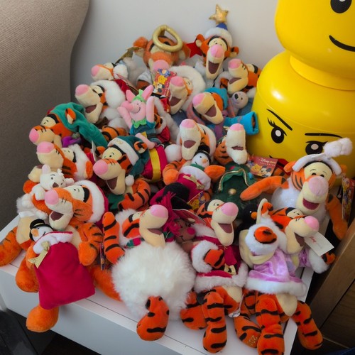 Disney store christmas - ,