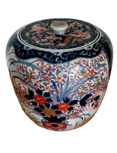 Japanese imari jar with - japanese,