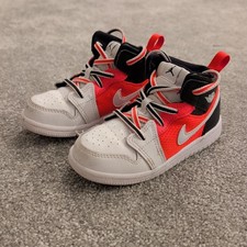 Nike Air Jordan 1 Mid SE Black