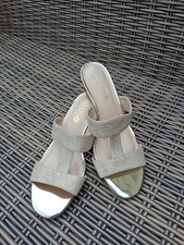 Pavers slip gold - pavers,