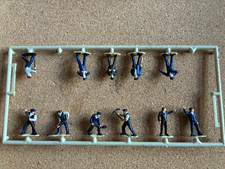 OO PAINTED RAILWAY WORKER