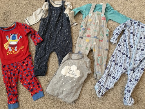 Months boys clothes - 9-12,